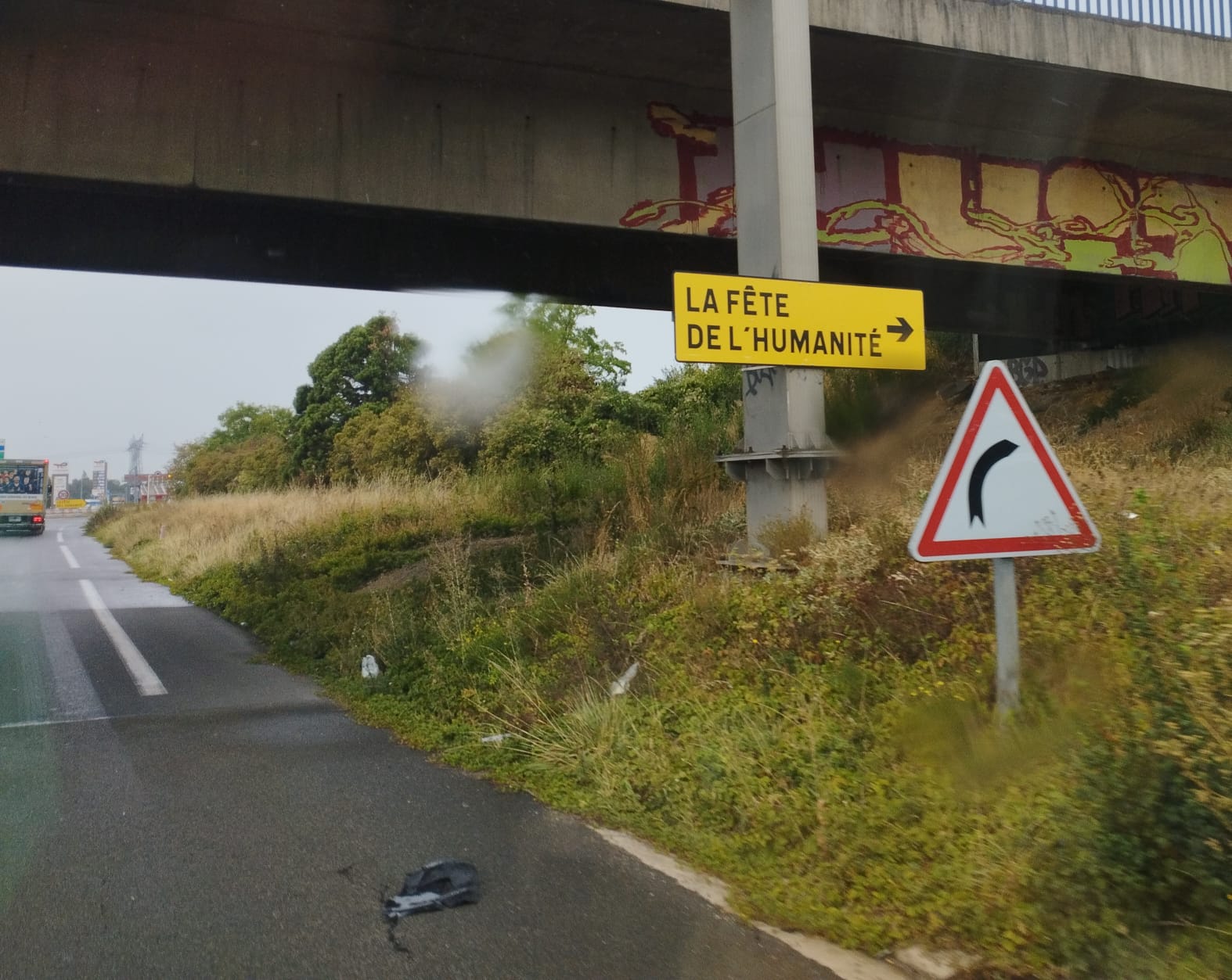 Le bar de la guinguette